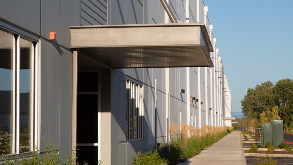 Bridge-Portfolio-BP I5 Portland entrance exterior