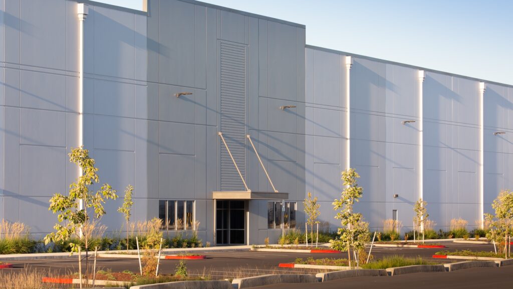 Bridge-Portfolio-BP I5 Portland exterior building entrance