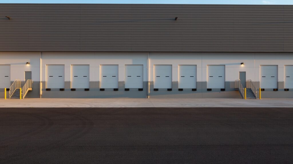 Bridge-Portfolio-BP I5 Portland exterior loading garages